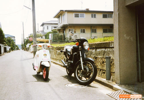 スズキハイとヤマハRZ250
